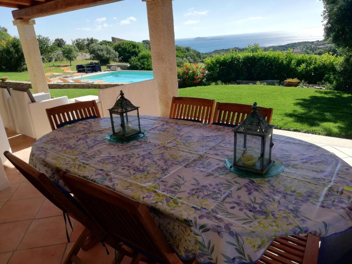 La Sima Villa Con Piscina Vista Mare San Pantaleo Sardegna Экстерьер фото
